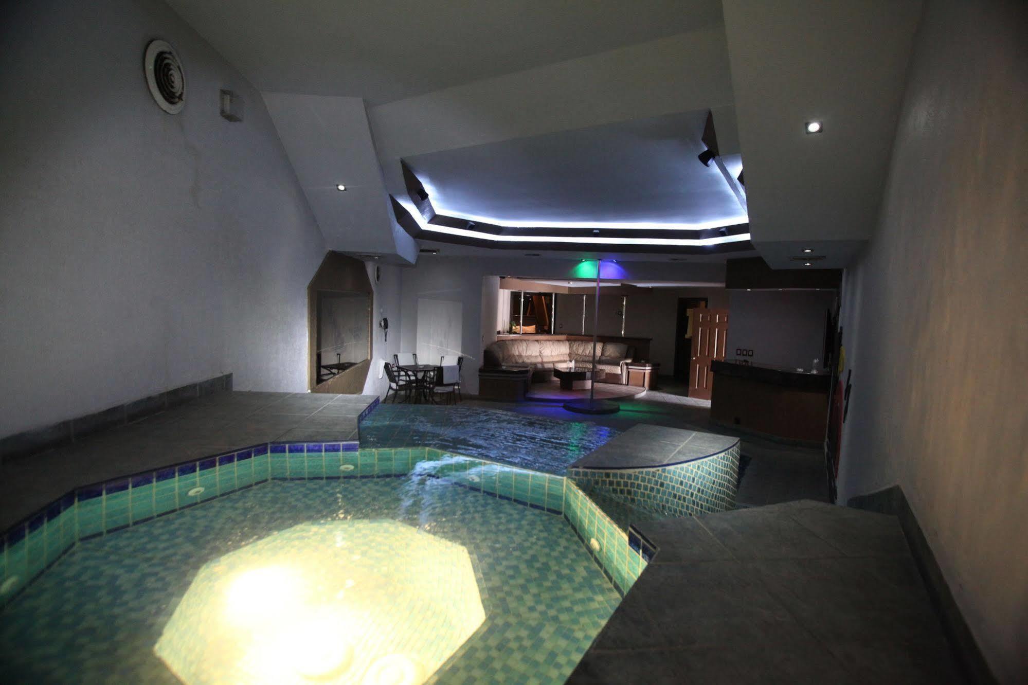 Motel Mediterraneo Mexicali Ngoại thất bức ảnh
