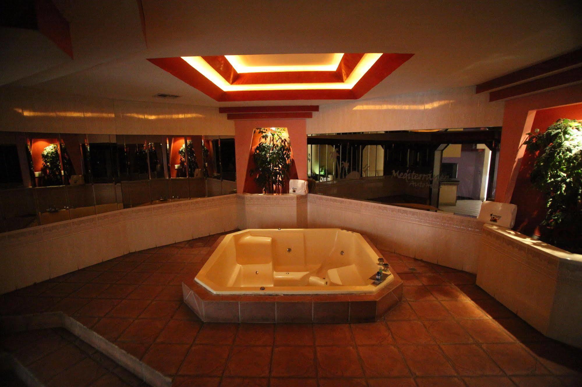 Motel Mediterraneo Mexicali Ngoại thất bức ảnh
